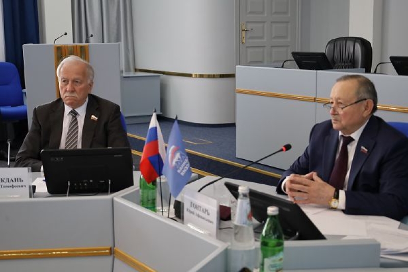 На собрании фракции партии «Единая Россия» поддержано обращение о продлении программы модернизации сельских отделений «Почты России»
