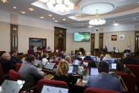 На сентябрьском заседании Думы депутаты планируют принять изменения в ряд краевых законов
