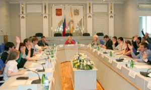 МОЛОДЁЖНЫЙ ПАРЛАМЕНТ НАЧИНАЕТ РАБОТУ