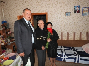 Поселок Горьковский отметил 73-ю годовщину Победы в Великой Отечественной войне