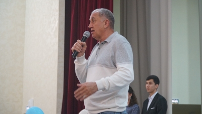 Игорь Андрющенко поздравил ребят Апанасенковского и Туркменского округов с Днем защиты детей
