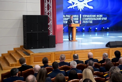 Виктор Гончаров поздравил с профессиональным праздником сотрудников регионального управления ФСИН России