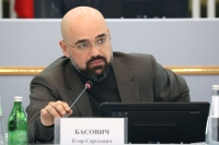 Краевые депутаты планируют расширить меры соцподдержки для детей-сирот