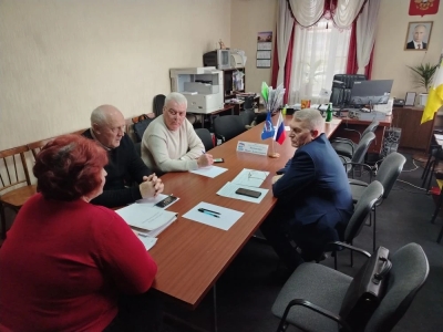 Иван Якименко провел прием граждан села Северного