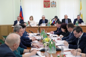Состоялось выездное совещание в городе Пятигорске по вопросу "Об исполнении Закона Ставропольского края "Об образовании" в части разработки и реализации программы развития образования"