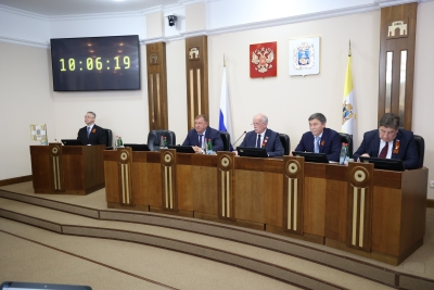 Депутаты поддержали присвоение звания «Почетный гражданин Ставропольского края» двум фронтовикам