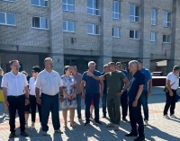 Краевой депутат посетил школу города Антрацит