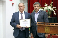 Первый вице-спикер Думы поздравил соцработников с профессиональным праздником