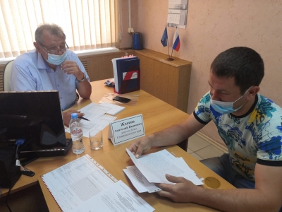 Депутат Анатолий Жданов провел тематический прием граждан