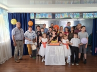 Подари улыбку миру