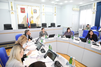 В Думе рассмотрены предложения прокуратуры по совершенствованию законодательства о поддержке многодетных семей