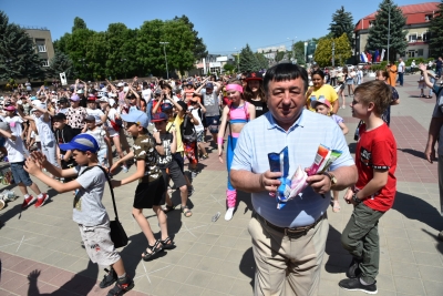 «Чужих детей не бывает»