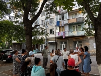 Николай Лопатин встретился с жителями домов по улице Озёрной в Ессентуках