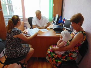 Провёл приём граждан