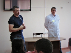 ДЕПУТАТСКИЕ  БУДНИ