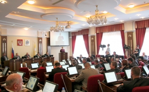 БЮДЖЕТНЫЕ КОРРЕКТИРОВКИ В ПОЛЬЗУ ОБРАЗОВАНИЯ