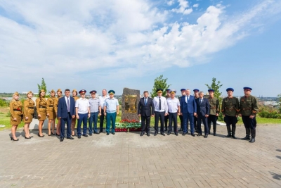 На Мамаевом кургане открыли памятный знак в честь воинов-ставропольцев