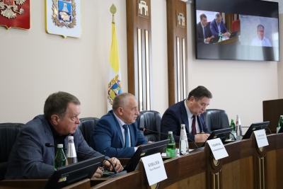 Вопросы доступности транспортных услуг для жителей Ставрополья рассмотрены краевыми депутатами