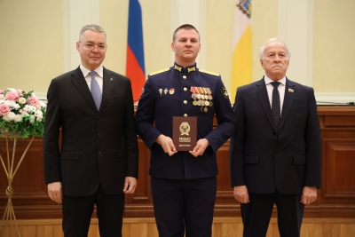 Выпускникам кадрового проекта «Герои Ставрополья» вручили дипломы