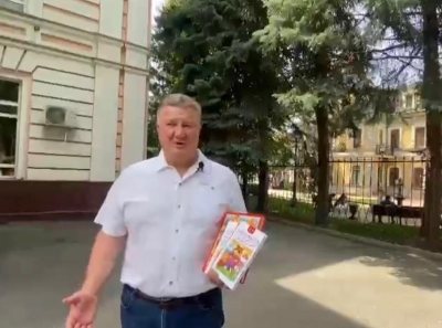Должны всегда смеяться дети – и в мире жить