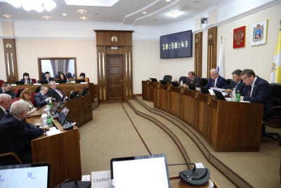 Приняты изменения в краевой закон, регулирующий розничную продажу алкогольной продукции