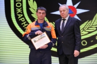 Александр Олдак вручил Почётные грамоты и благодарственные письма Думы Ставропольского края сотрудникам ПАСС СК