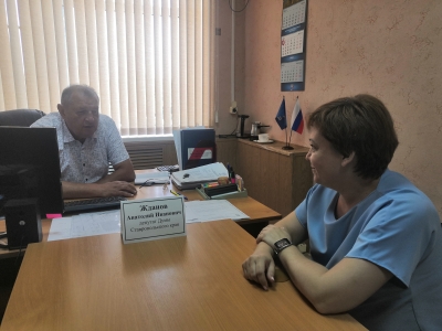 Депутат Думы Ставропольского края Анатолий Жданов провел тематический прием граждан по вопросам образования