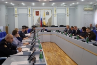 Депутаты работают над совершенствованием краевых законов об административных правонарушениях и патриотическом воспитании