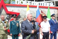 В Кочубеевском округе открыли панно с фотографиями героев боевых действий