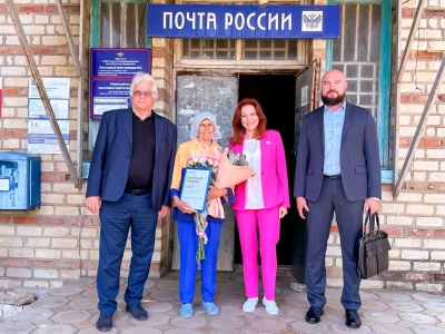 Ольга Дроздова поздравила ставропольскую победительницу всероссийского конкурса «Земский почтальон»