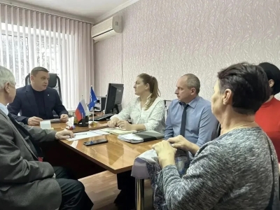 Дмитрий Шуваев совершил рабочую поездку в избирательный округ