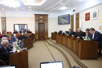 Утверждена повестка октябрьского заседания Думы
