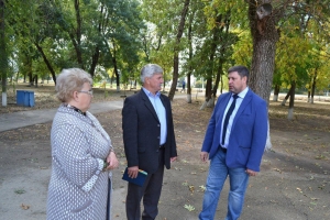 Депутат Думы Ставропольского края Николай Новопашин совершил рабочую поездку в Труновский район
