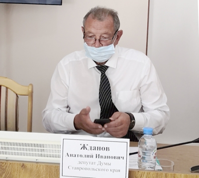 Анатолий Жданов дал старт декаде приемов граждан
