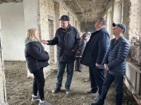 Депутат краевой Думы проводит мониторинг капитального ремонта школ